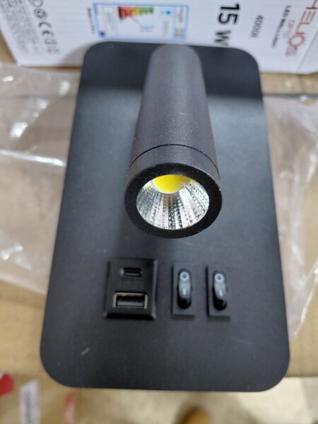 Lampa de Citit Noptiera 15W LED 
USB + Type-C  Intensitate Reglabila